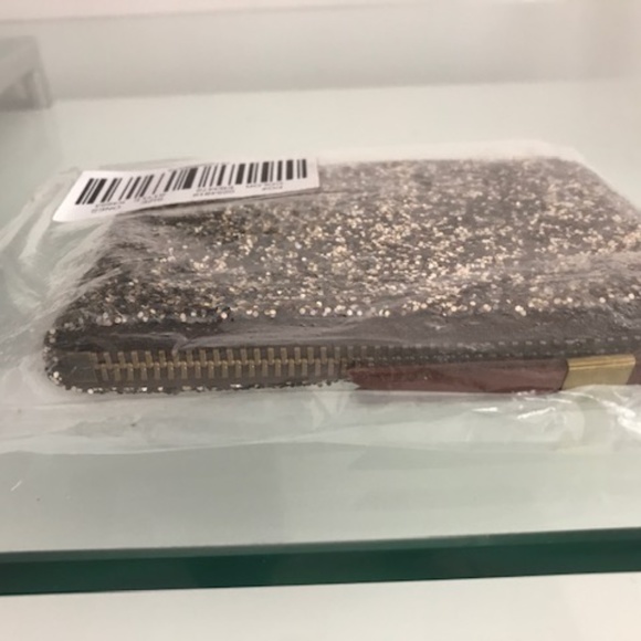 MADEWELL Sahara Gold Glitter The Leather Pouch - Picture 7 of 8